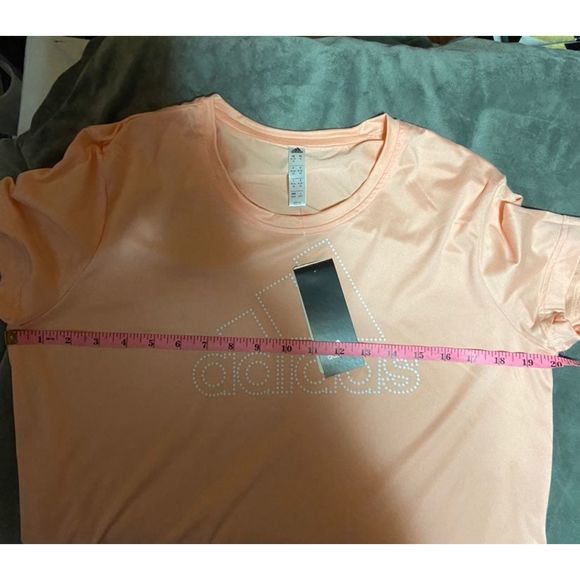 NWT Women Adidas Tee sz M - Picture 4 of 8